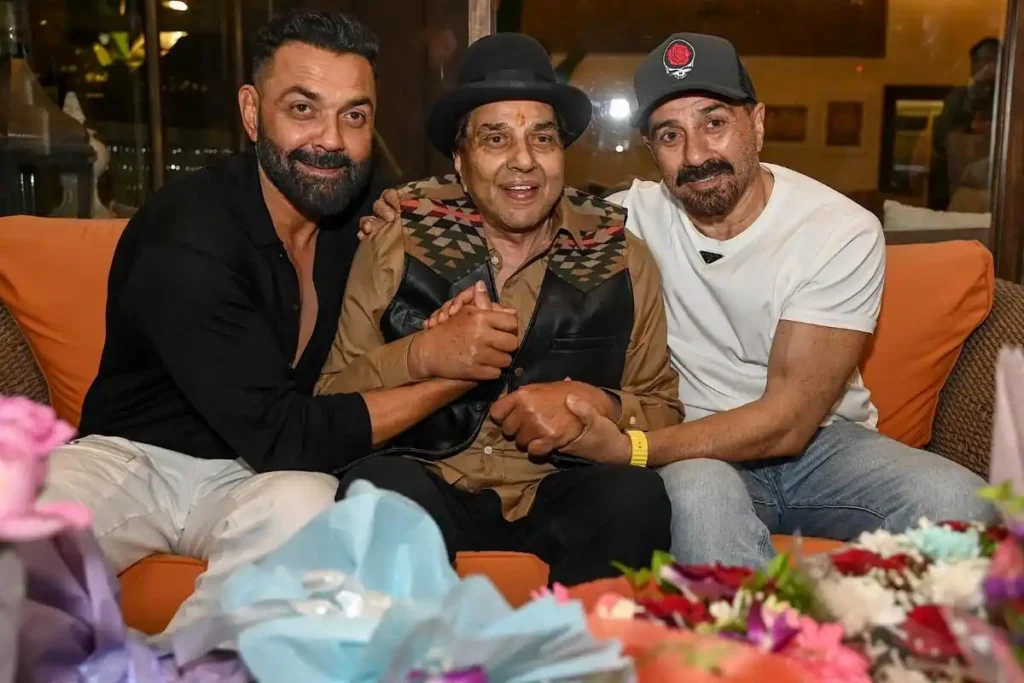 Dharmendra News in Hindi